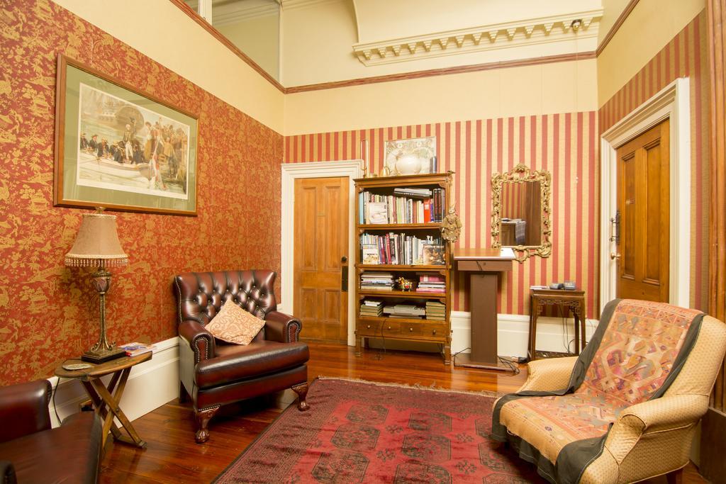 Boutique Hotel Warwick House Nelson Esterno foto