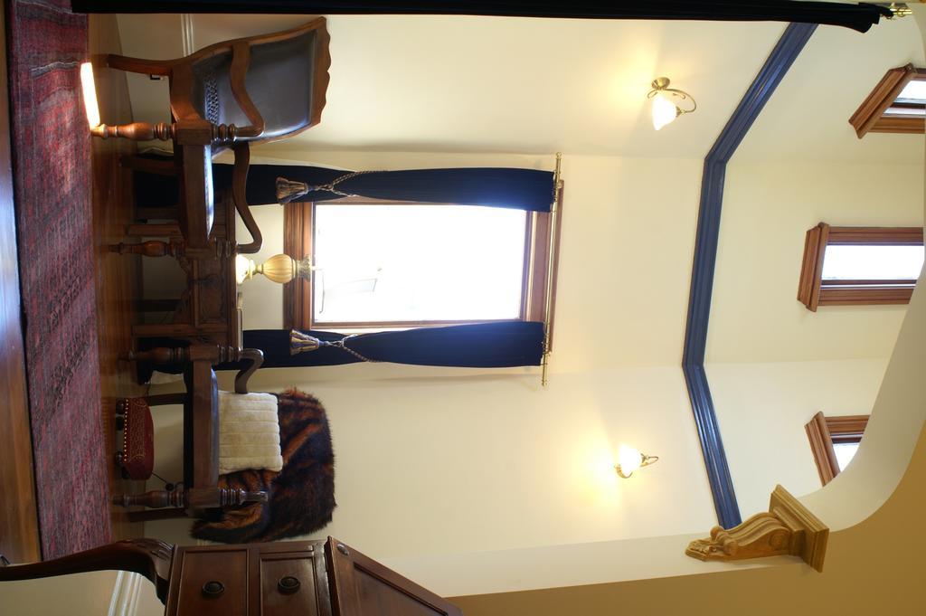 Boutique Hotel Warwick House Nelson Esterno foto